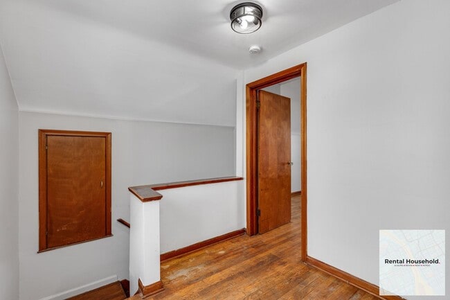 Photo - ~ 3 BEDROOM 1 BATH BUNGALOW SECURTIY DEPOSIT SPECIAL ~$500