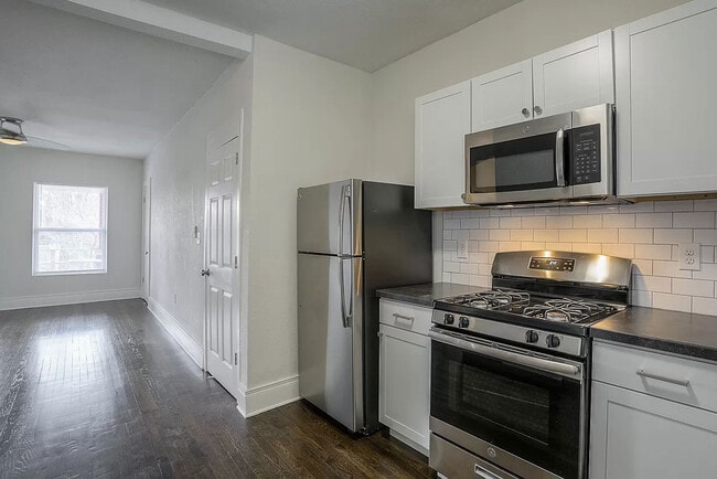 Photo - 716 Gladstone Ave Unit #1
