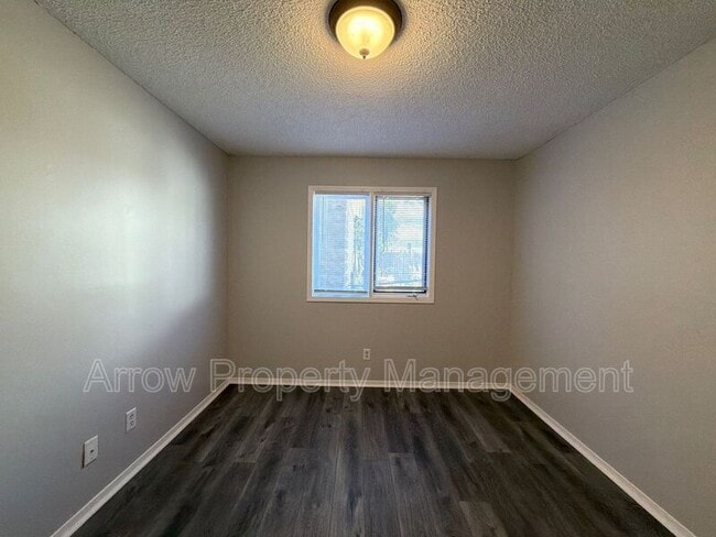 Photo - 729 H St Unit 2