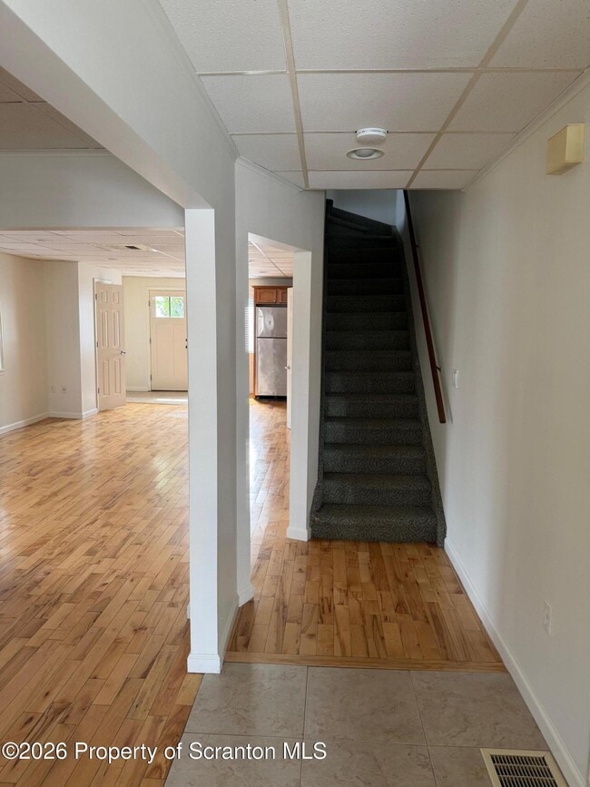 Photo - 442 Larch St