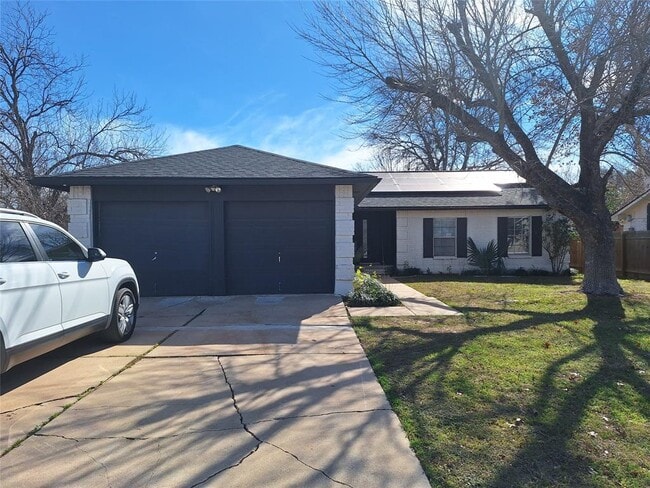 Photo - 1005 Ridgeline Dr