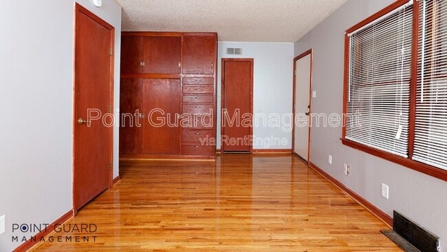 Building Photo - 1643 N Vassar Ave