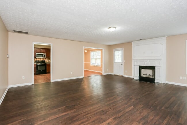 Photo - 4670 Duval Point Way SW