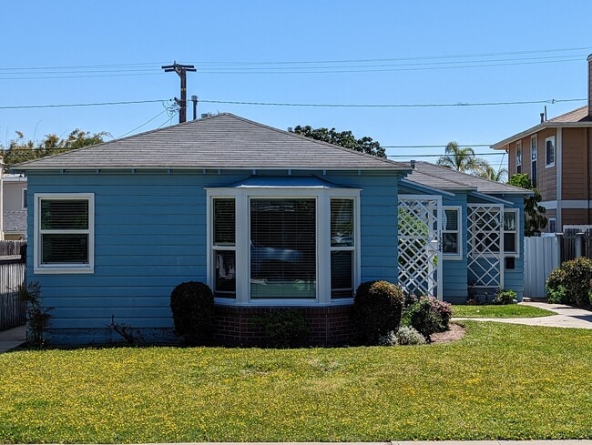 Building Photo - 1324 Cota Ave