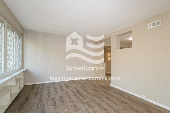 Photo - 20 St Laurence Dr