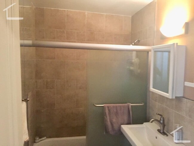 Photo - Great two bedroom in Cleveland Circle, new kitchen, tons of sunlight