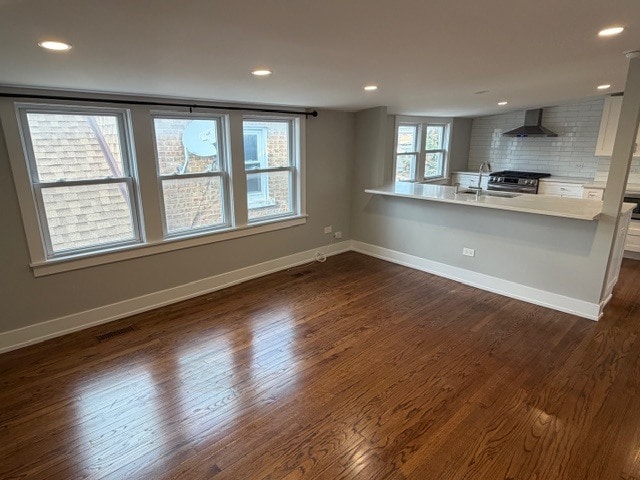 Photo - 3737 N Oconto Ave Unidad 2