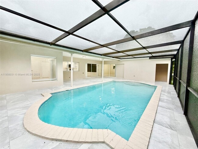 Photo - 6708 Camelia Dr