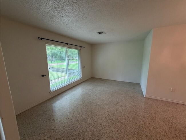 Photo - 3011 Longwood Ln