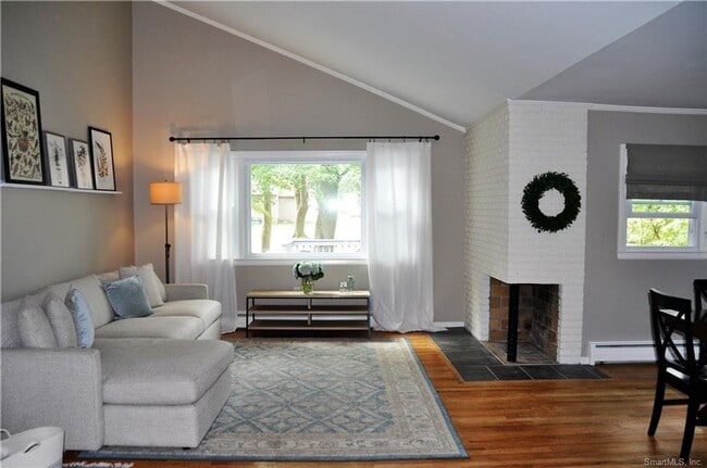 Photo - Lovely 3 Bedroom 2 Bathroom Single Family Home In Desirable West Hartford