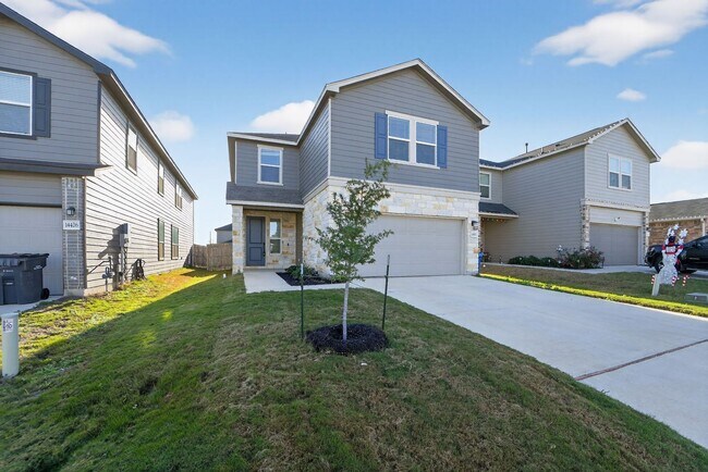 Photo - Modern 3/2.5 Home with Open Living, Walk-In Showers & Private Backyard