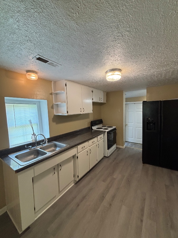 Photo - 300 Berryman Rd