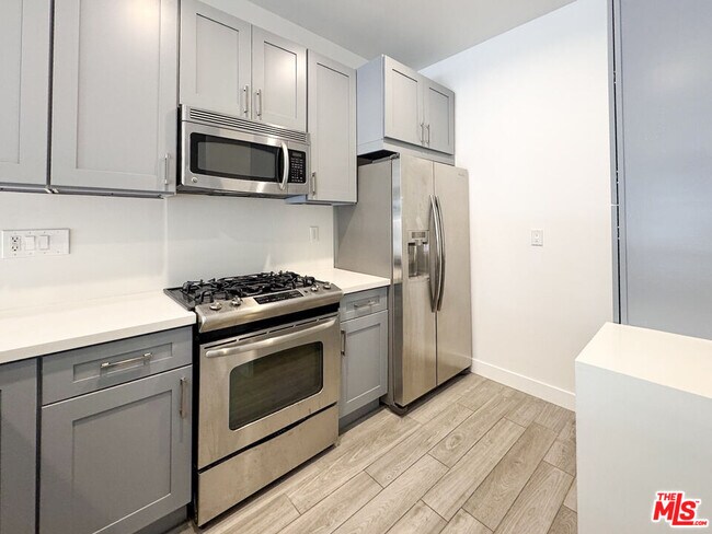 Photo - 6001 Carlton Way Unit 101