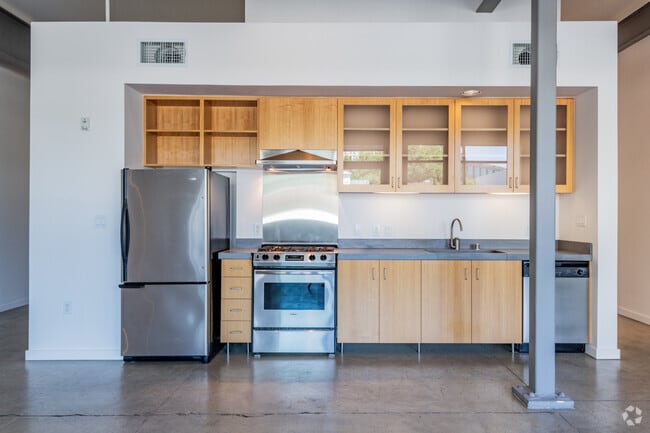 1HAB, 1BA - The Elliott Building