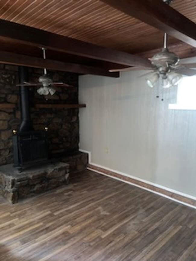 Photo - Two Bedroom/One bath home/Extra room off the carport for bedroom