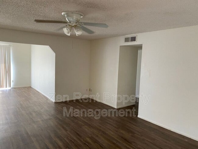 Photo - 5233 W Altadena Ave
