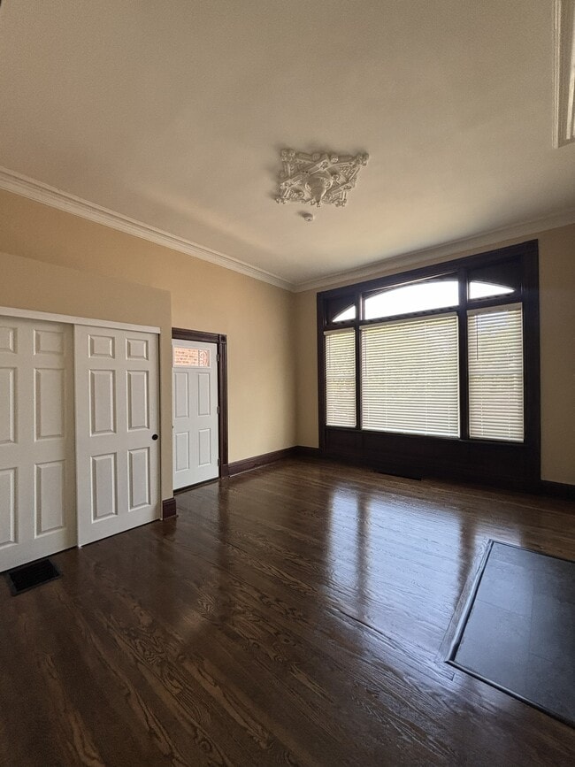 Building Photo - 1808 Madison Ave Unit #1