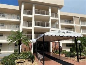 Building Photo - 2651 S Palm Aire Dr Unit 209