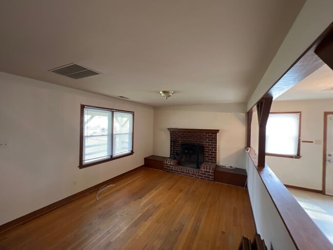 Photo - 7403 Shady Grove Rd