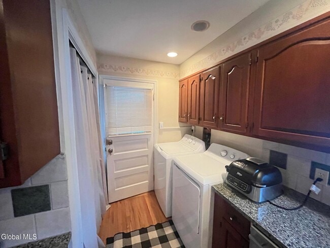 Photo - 147 Nelson Ave Unit 1