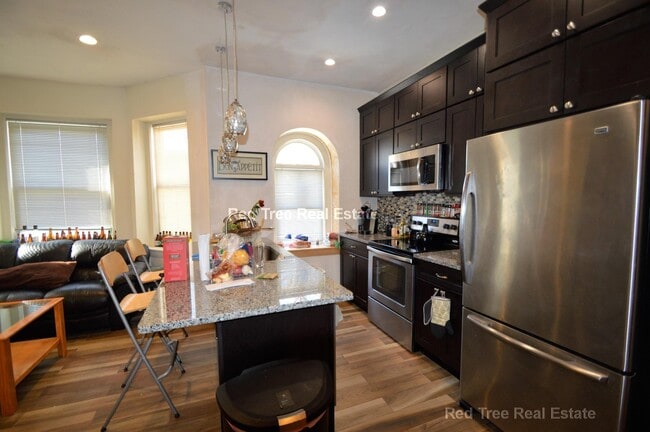 Photo - 25 Chester St Apartments Unit 1