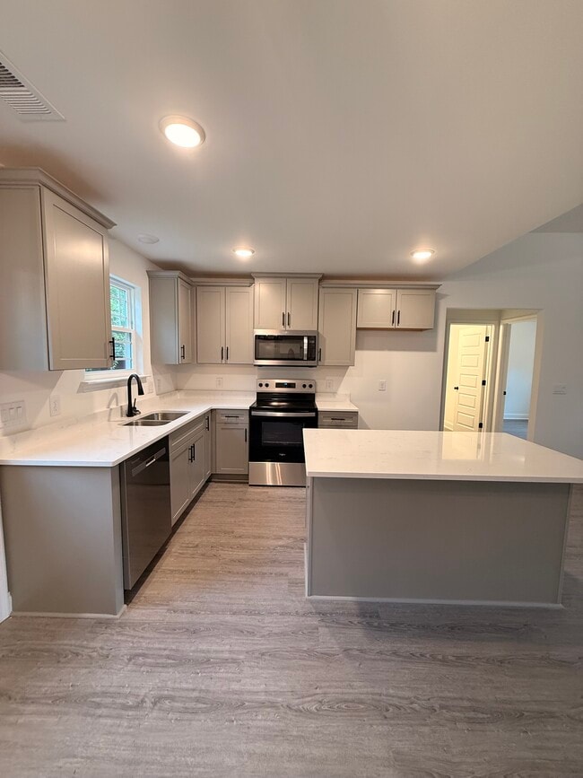 Photo - 822 Pitt Ave