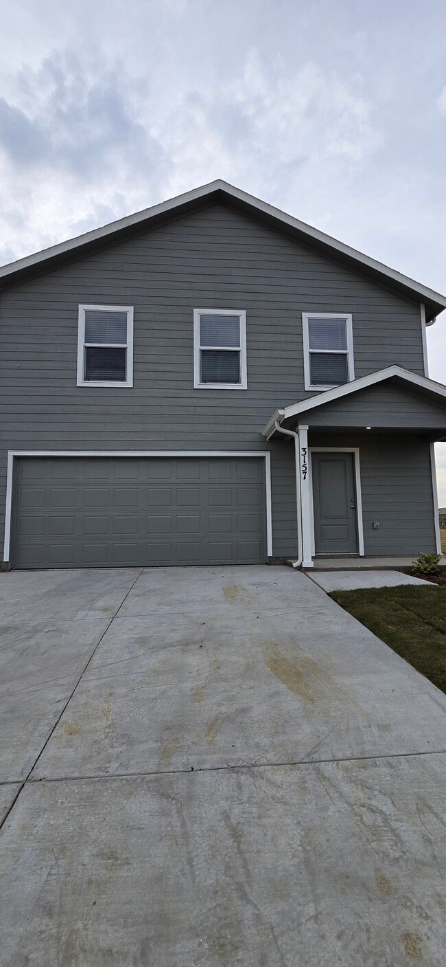 Photo - 3157 Burmese St