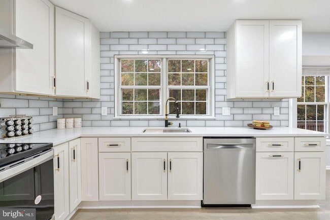 Photo - 12672 Catawba Dr