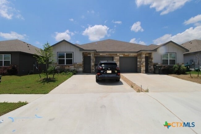 Building Photo - 250 Grn Valley Dr