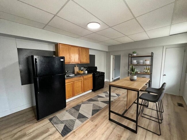 Photo - 37 N Franklin St Unit APT# 1