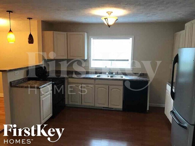 Photo - 4801 Leone Dr