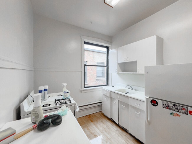 Photo - 1320 Oak Ave Unit J3