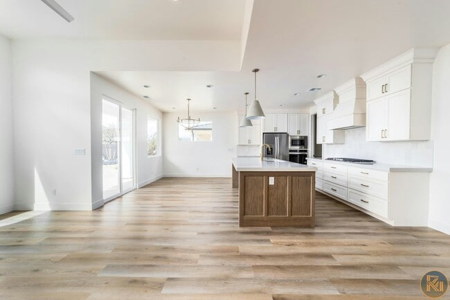 Photo - 1806 S Roy Ct