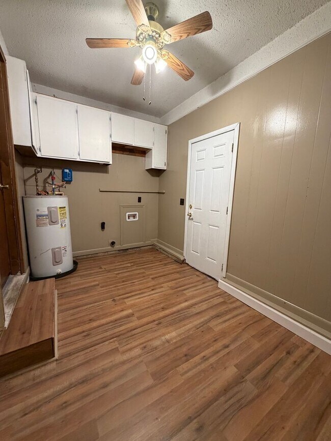 Photo - 1,640 Sq Ft | 4 Bed | 2 Bath