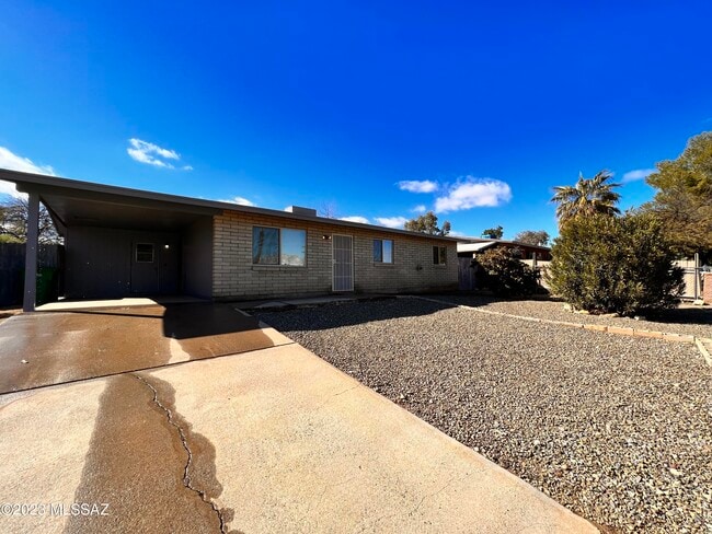 Photo - 15925 N Capstan Ave