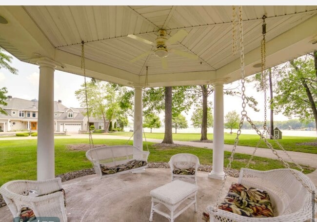 Photo - 9145 Olcott Lake Dr