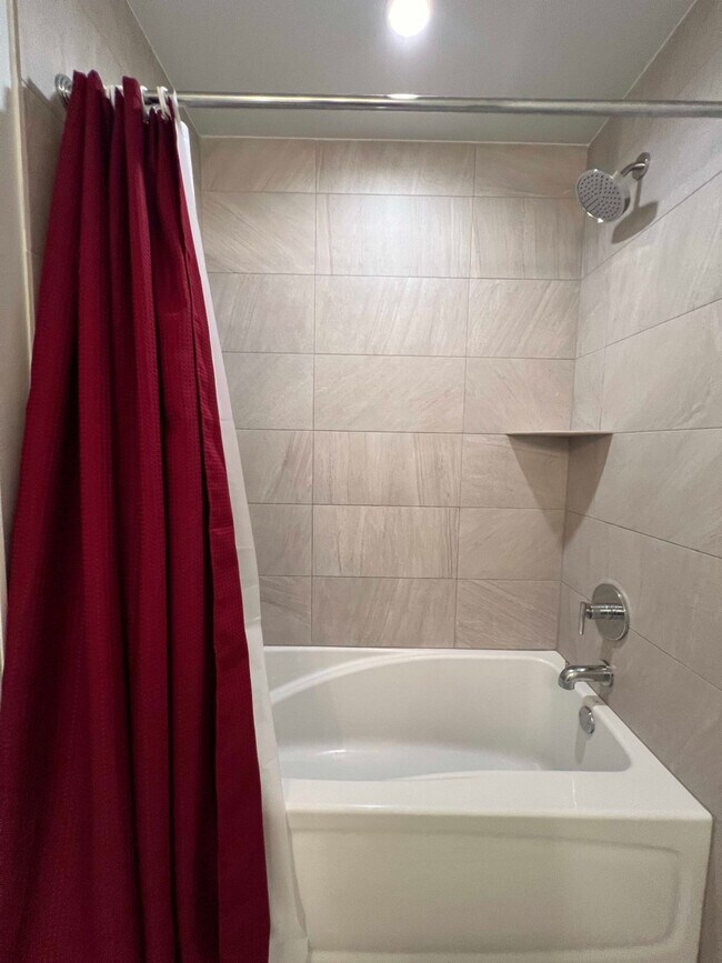 33 S Ashland Ave Unit SI ID1026689P