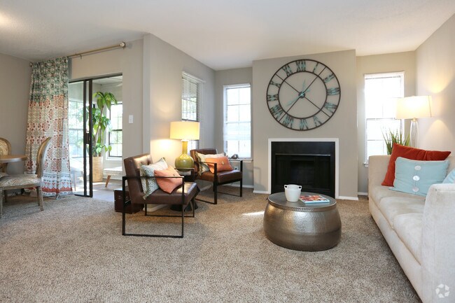 1HAB, 1BA - 700 ft² - Elevate Twenty Three