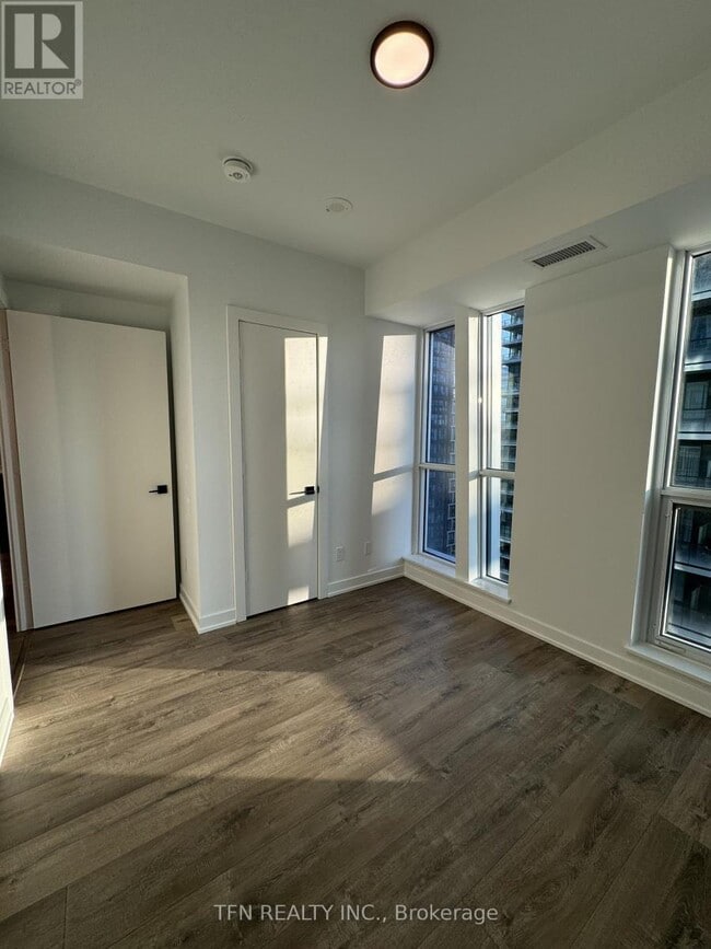 Photo - 327 King St W Unit 3204