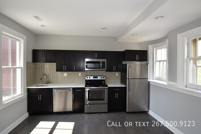 Building Photo - 4100 Parkside Ave Unit 4A