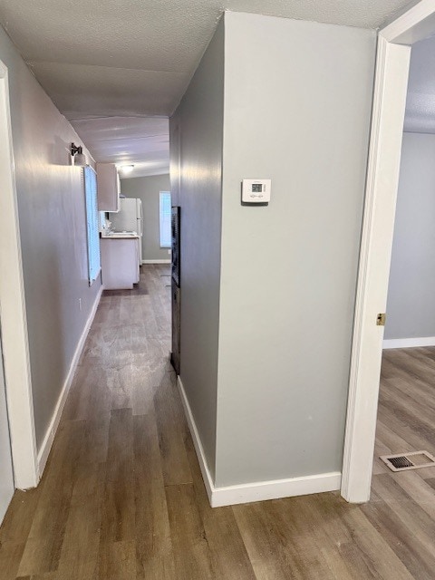 Photo - 203 W Conyers Ave