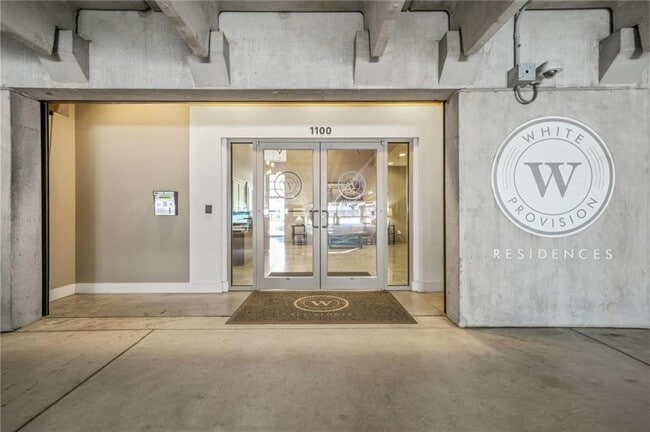 Building Photo - 1100 Howell Mill Rd NW Unit 708