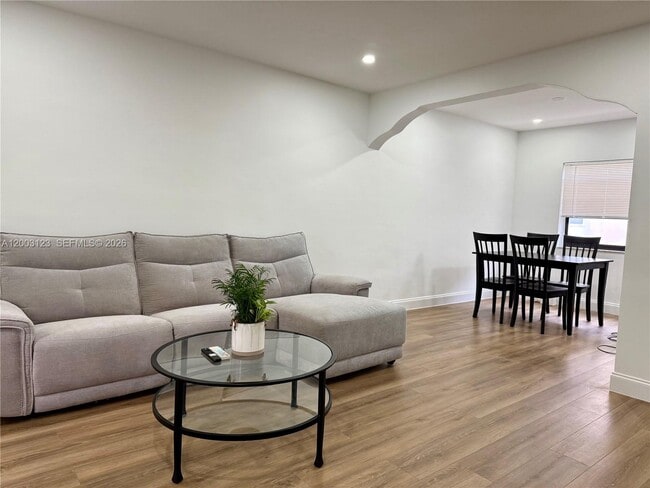 Photo - 864 80th St Unidad 1