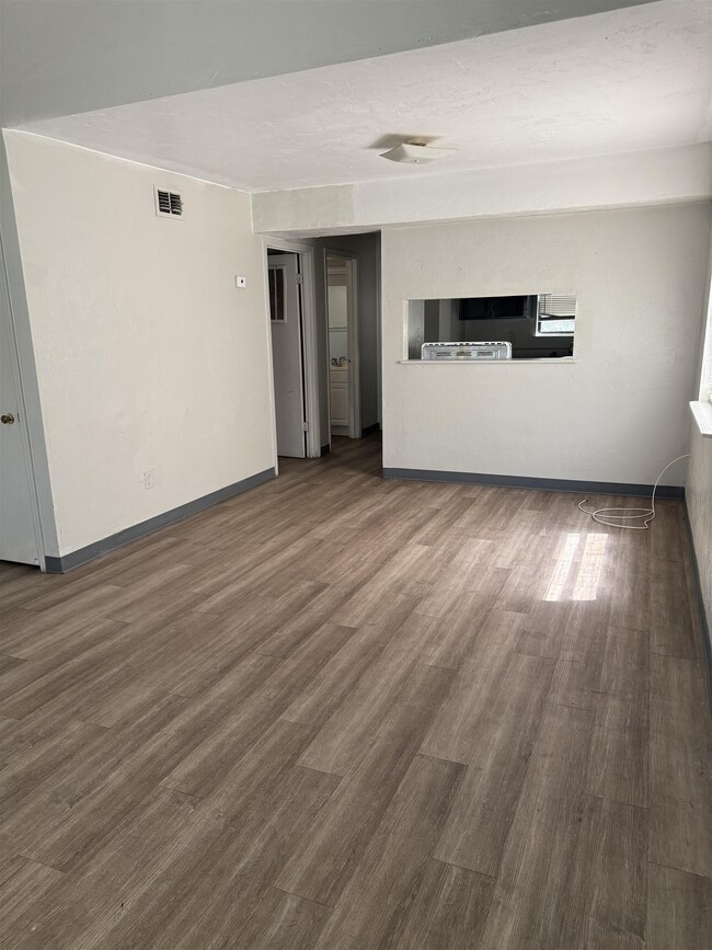 Photo - 1832 Nekoma Ct