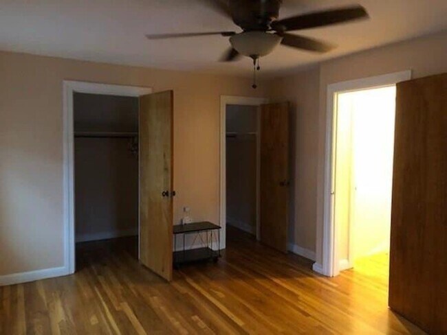 49 Hackensack Rd Unit B1