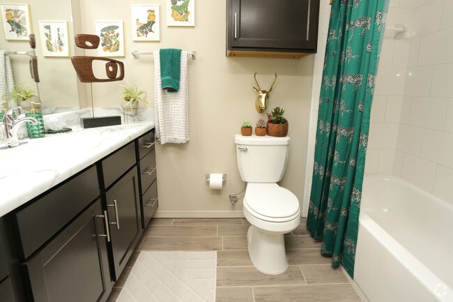 2 Bedroom 2 Bathroom Upstairs