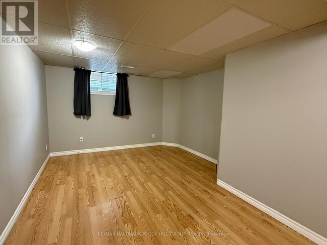 Photo - 171 Hanmer St E