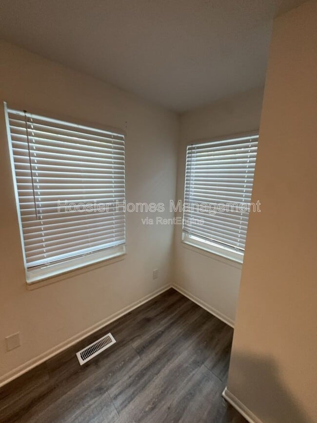 Photo - 1347 Norfolk Cir