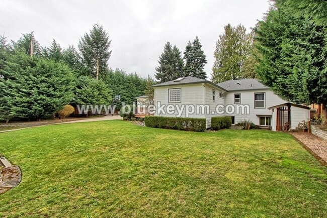 Photo - 3 Bed, 3 Bath Home with a LARGE 1/2 Acre Yard and Deck, Boathouse and 2 Bonus Rooms