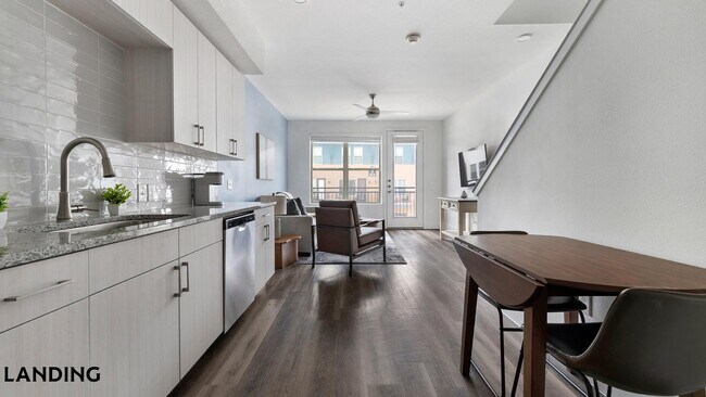 Photo - 6525 Ed Bluestein Blvd Unidad 6208